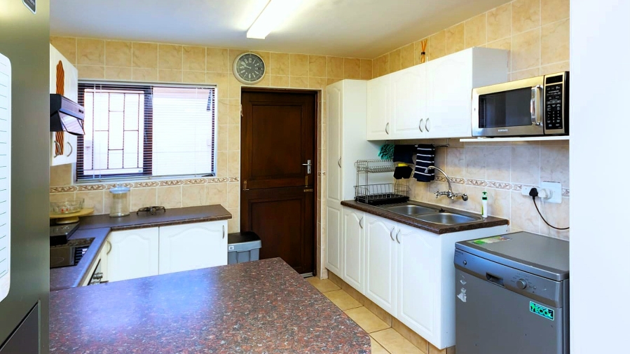 3 Bedroom Property for Sale in Island View Western Cape